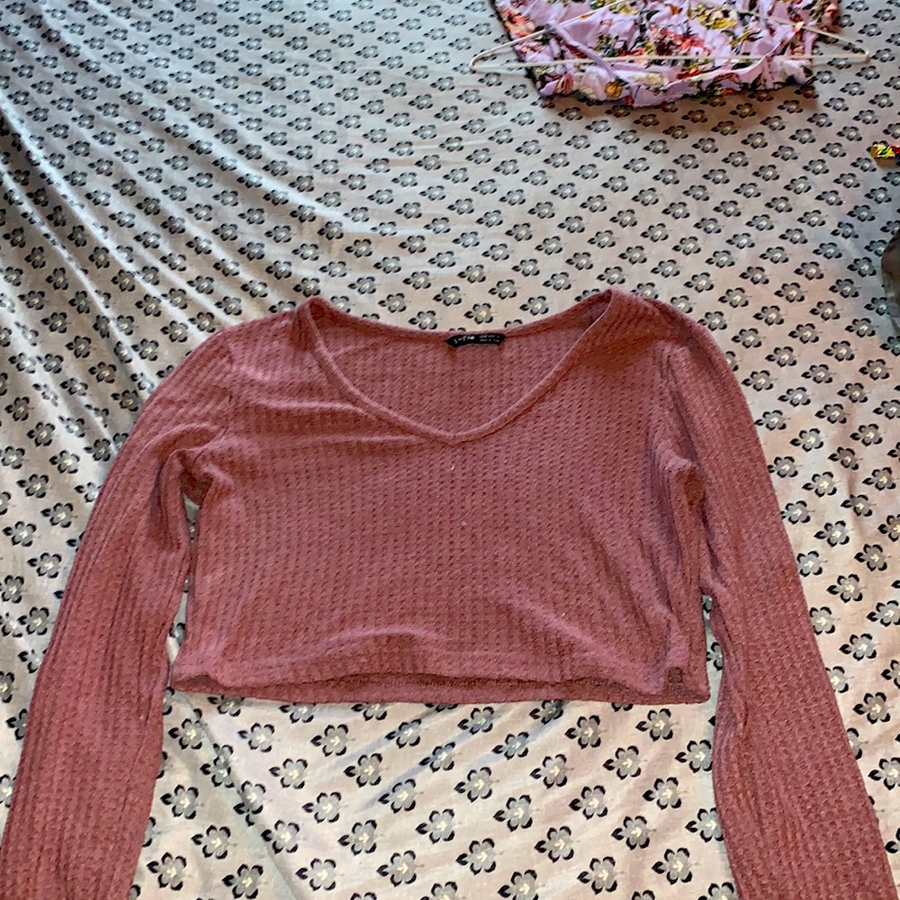 Cute Maroon Long Sleeve Sweater Crop Top!!